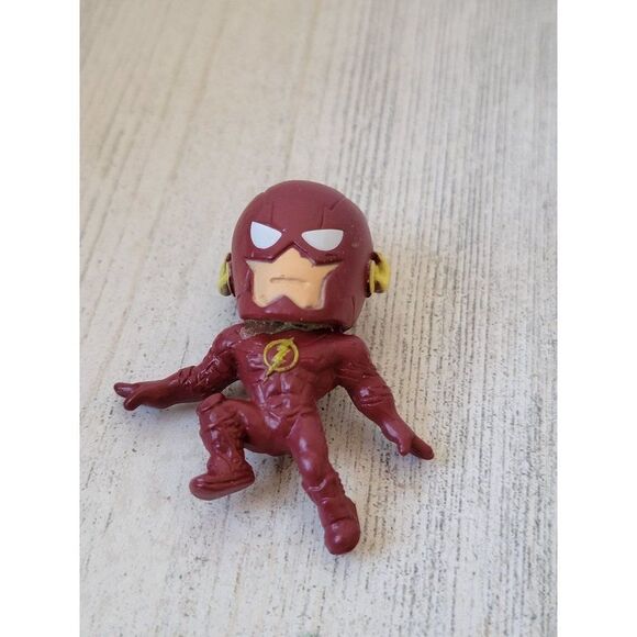 DC Comics Mini Flash superhero comic toy figure - Picture 1 of 4